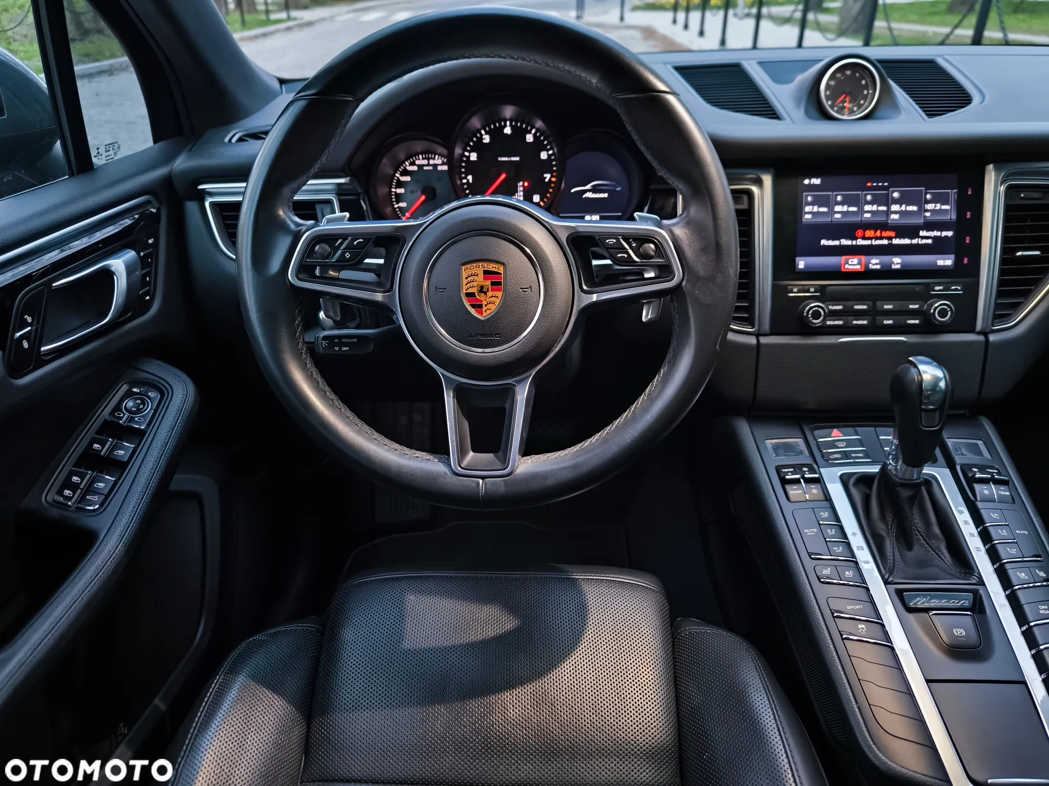 Porsche Macan Standard - 9