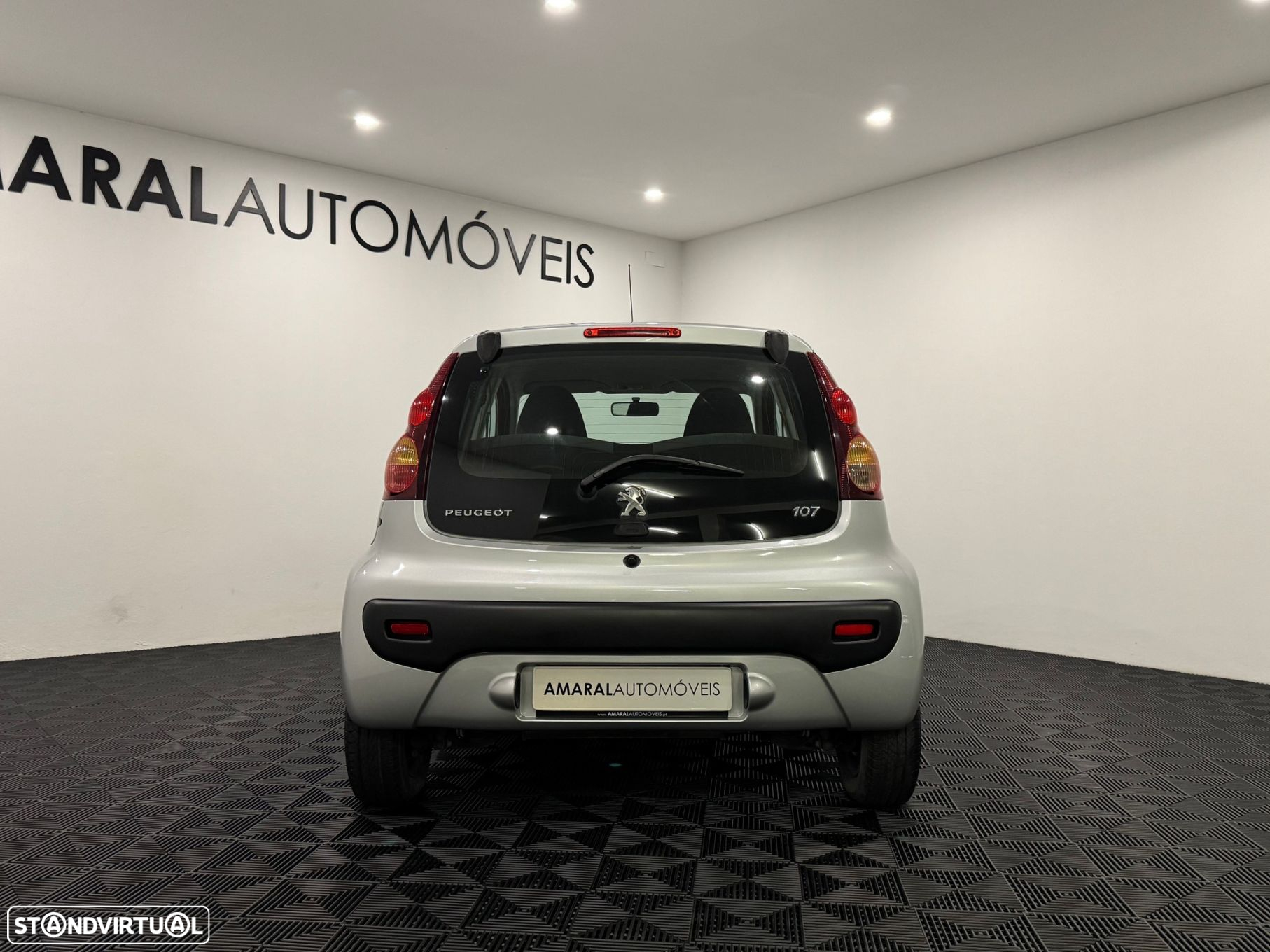 Peugeot 107 1.0 Urban - 5