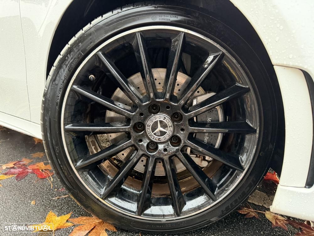Mercedes-Benz A 250 e 8G-DCT Edition AMG Line - 4