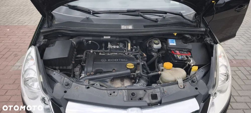 Opel Corsa 1.2 16V Enjoy - 4