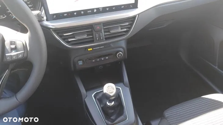 Ford Focus 1.0 EcoBoost Titanium - 22
