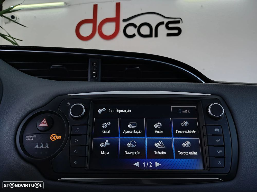 Toyota Yaris 1.5 HSD Comfort +P.Style+P.Techno — fotografia 48