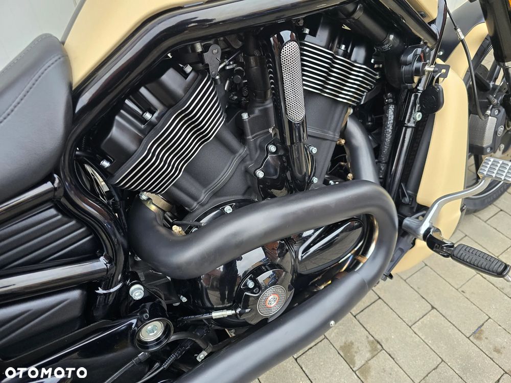 Harley-Davidson V-Rod Night Rod - 4