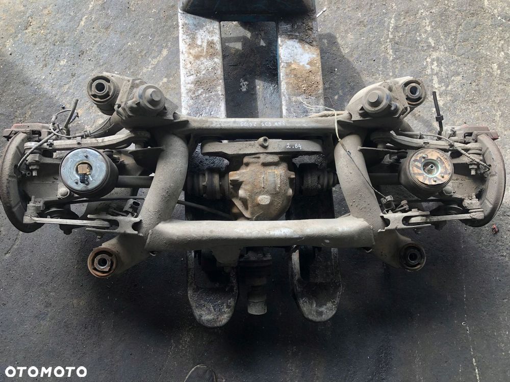 ZAWIESZENIE TYLNE TYŁ BMW E39 2.5 TDS - 4