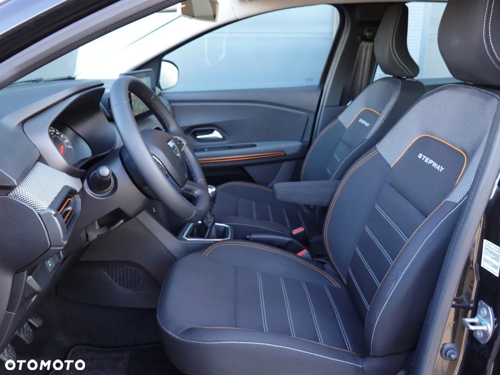 Dacia Sandero Stepway TCe 100 Prestige - 12