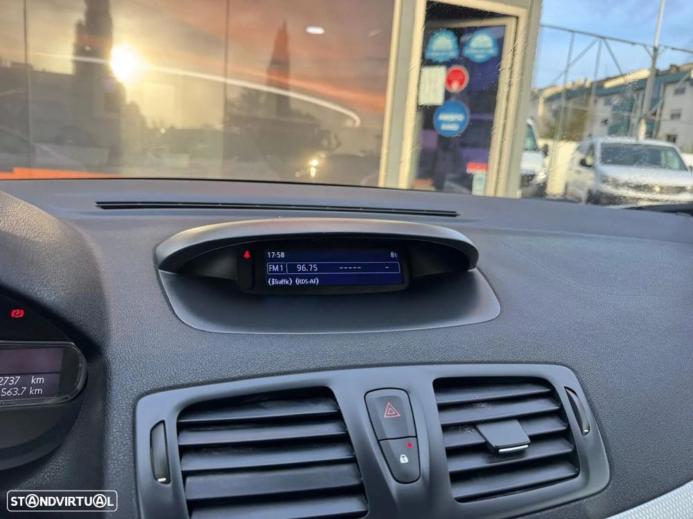 Renault Mégane Sport Tourer 1.5 dCi Limited - 29