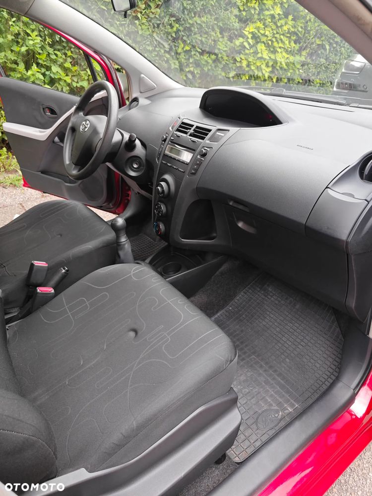 Toyota Yaris 1.0 Luna A/C - 13
