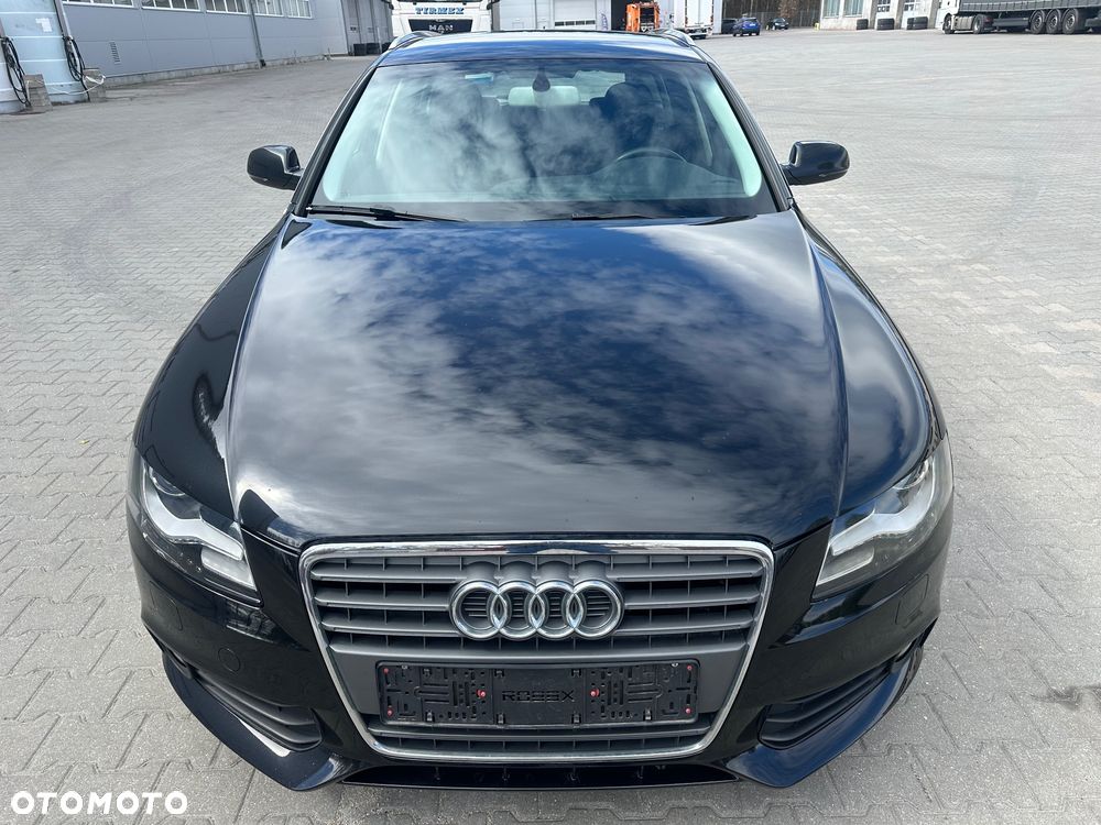 Audi A4 Avant - 9