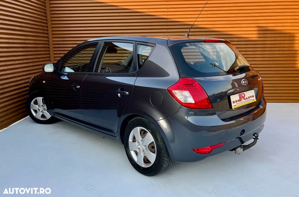 Kia Ceed 1.4 CVVT Attract - 4