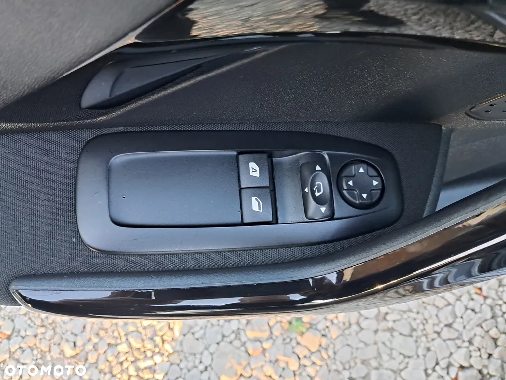 Peugeot 208 1.2 PureTech Active - 29