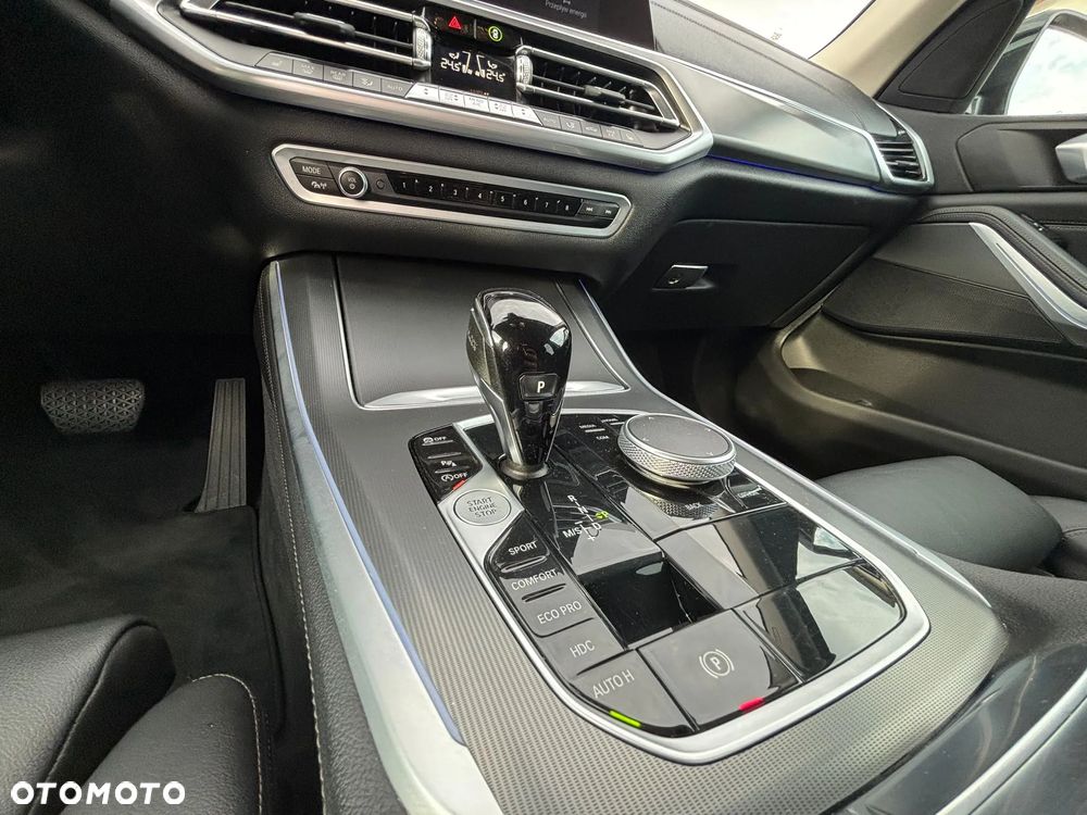 BMW X5 xDrive25d - 11