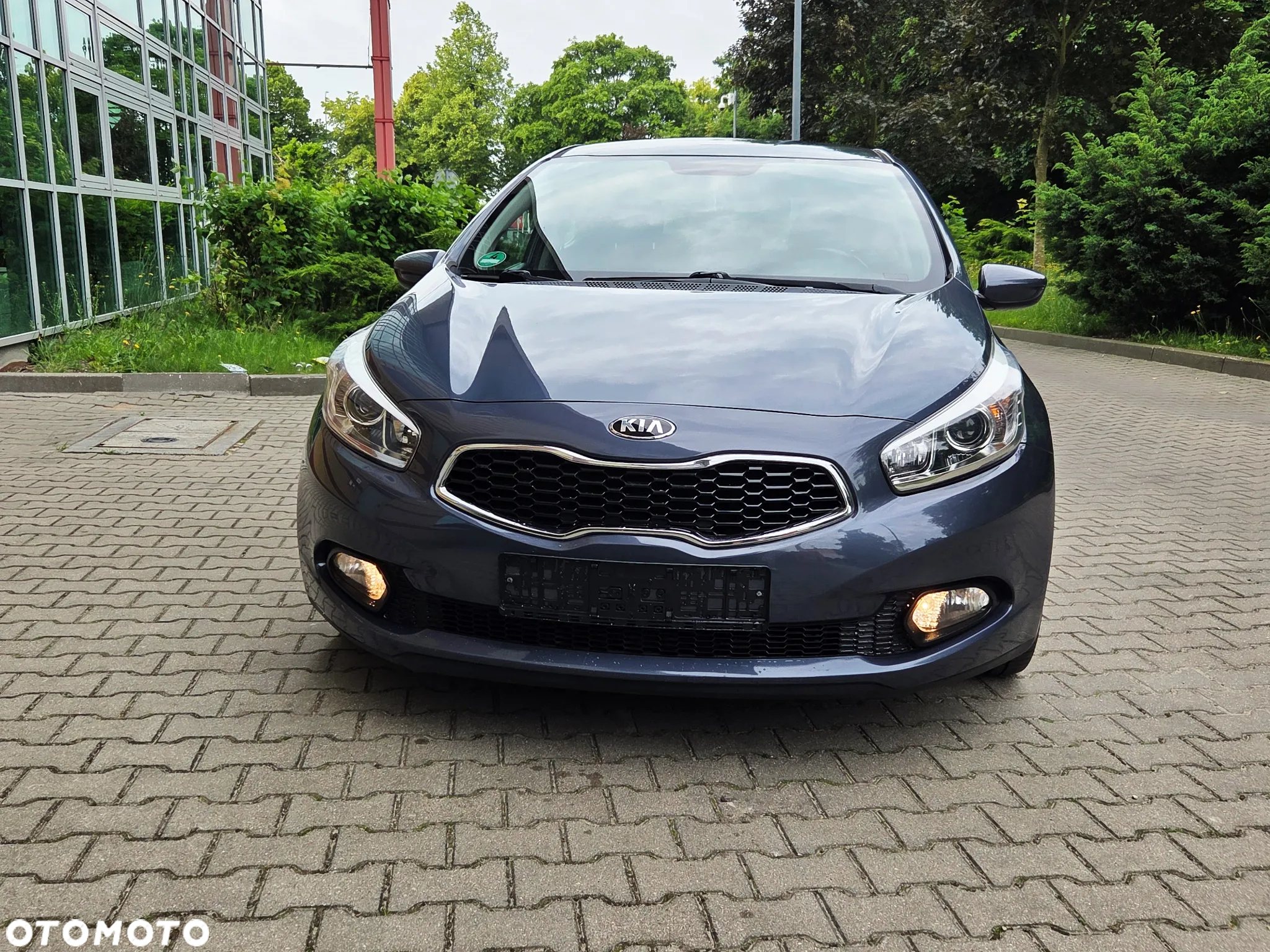 Kia Ceed - 4