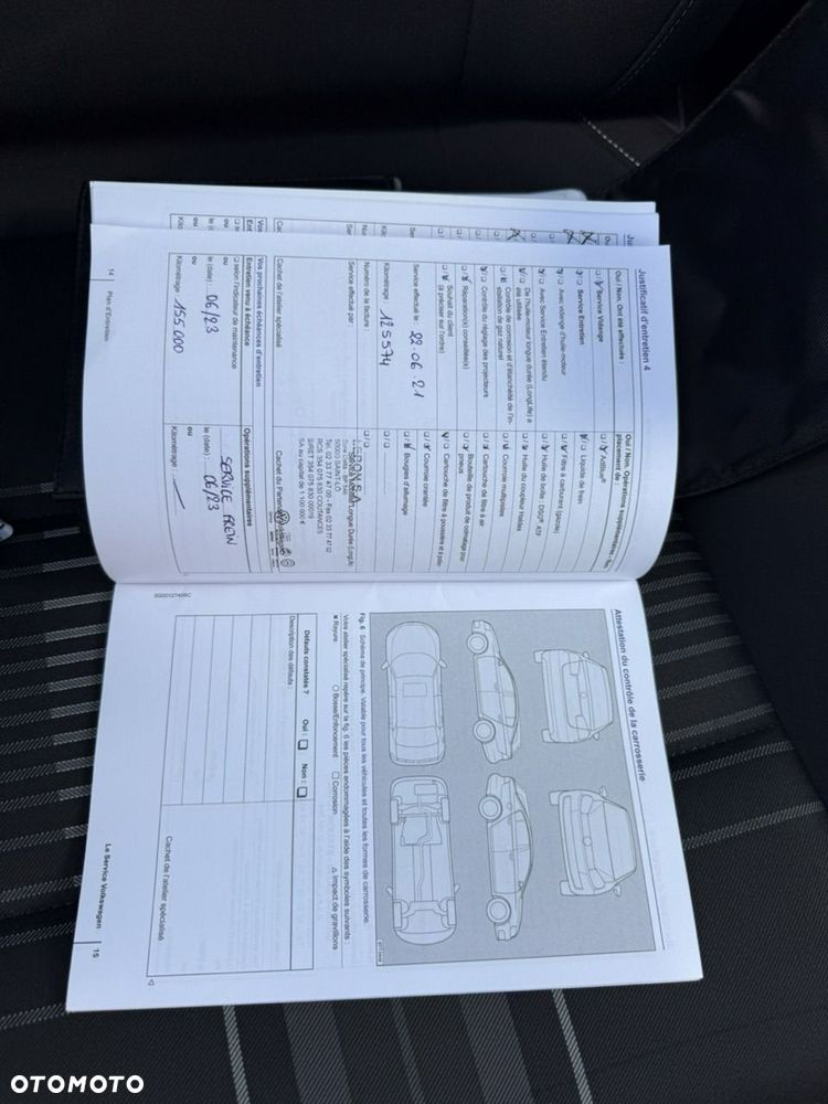 Volkswagen Tiguan 2.0 TDI DPF BlueMotion Technology Lounge Sport & Style - 33