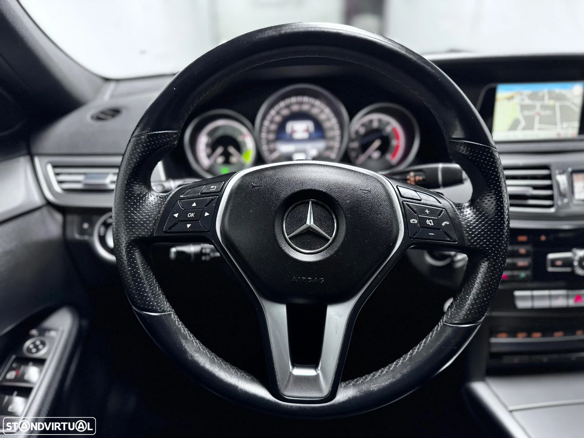 Mercedes-Benz E 300 Bluetec Hybrid Avantgarde - 10