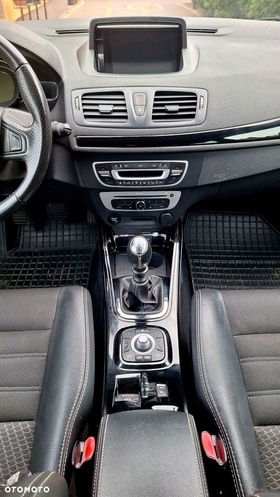 Renault Megane Grandtour ENERGY TCe 115 Start & Stop Bose Edition - 7
