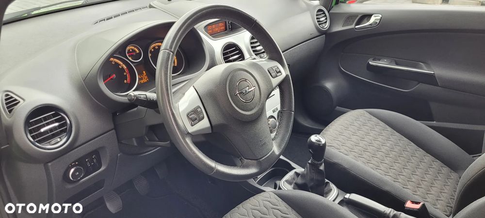 Opel Corsa 1.4 16V Active - 15