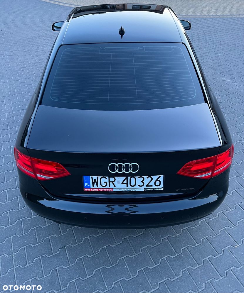 Audi A4 Limousine - 3