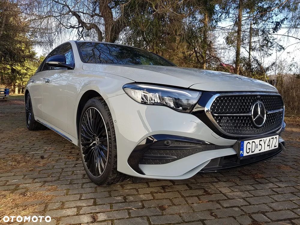 Mercedes-Benz Klasa E 300 de PHEV 4-Matic AMG 9G-Tronic - 2