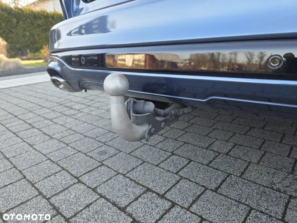 Ford Kuga 1.5 EcoBoost ST-LINE - 23