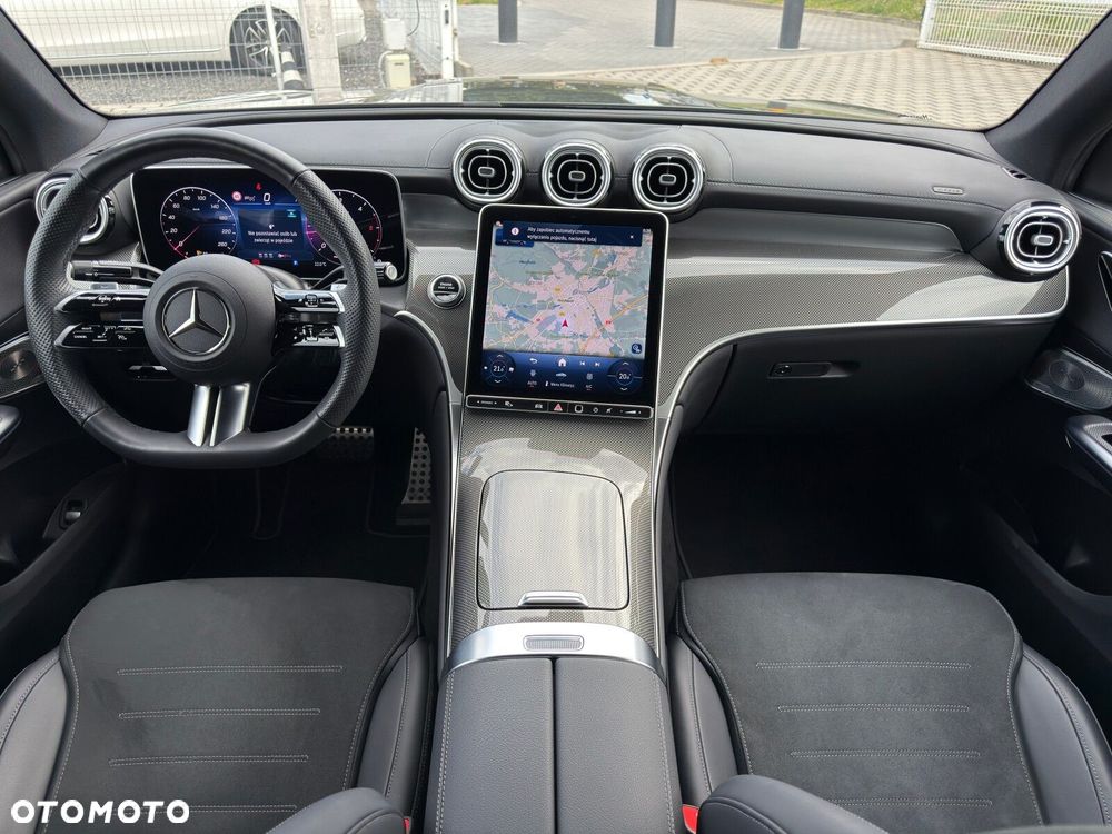 Mercedes-Benz GLC - 23