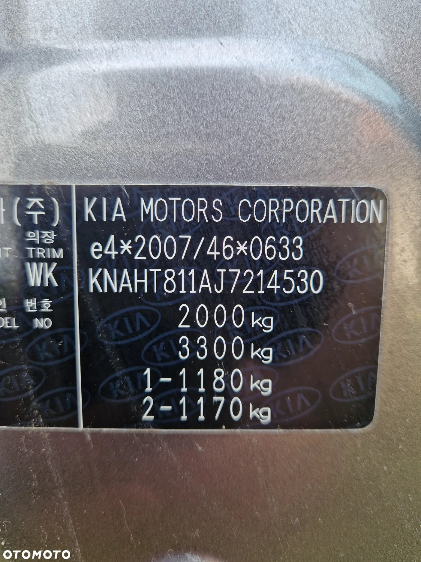 Kia Carens 1.6 GDI L - 12