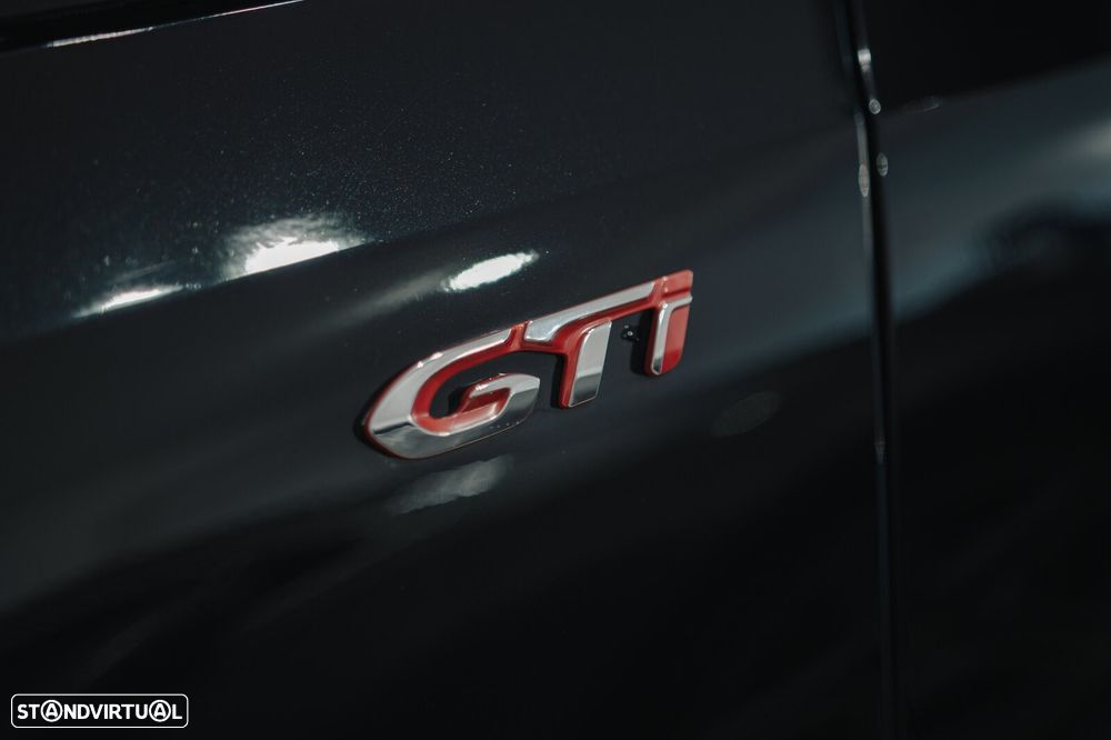 Peugeot 308 1.6 e-THP GTi - 4