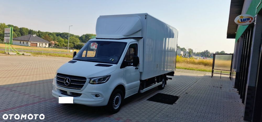Mercedes-Benz Sprinter - 4