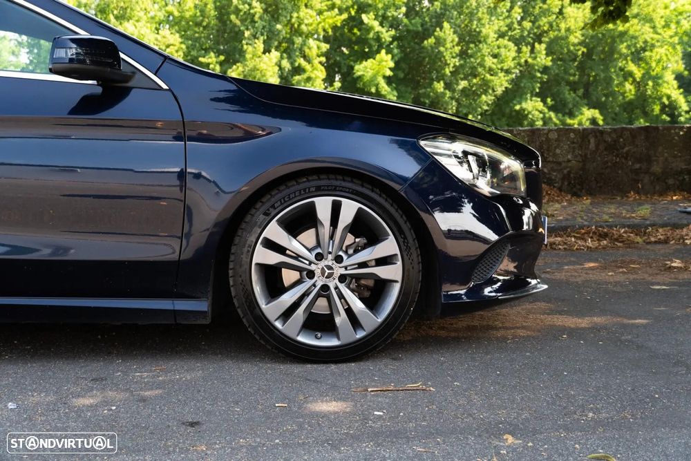 Mercedes-Benz CLA 180 d - 37