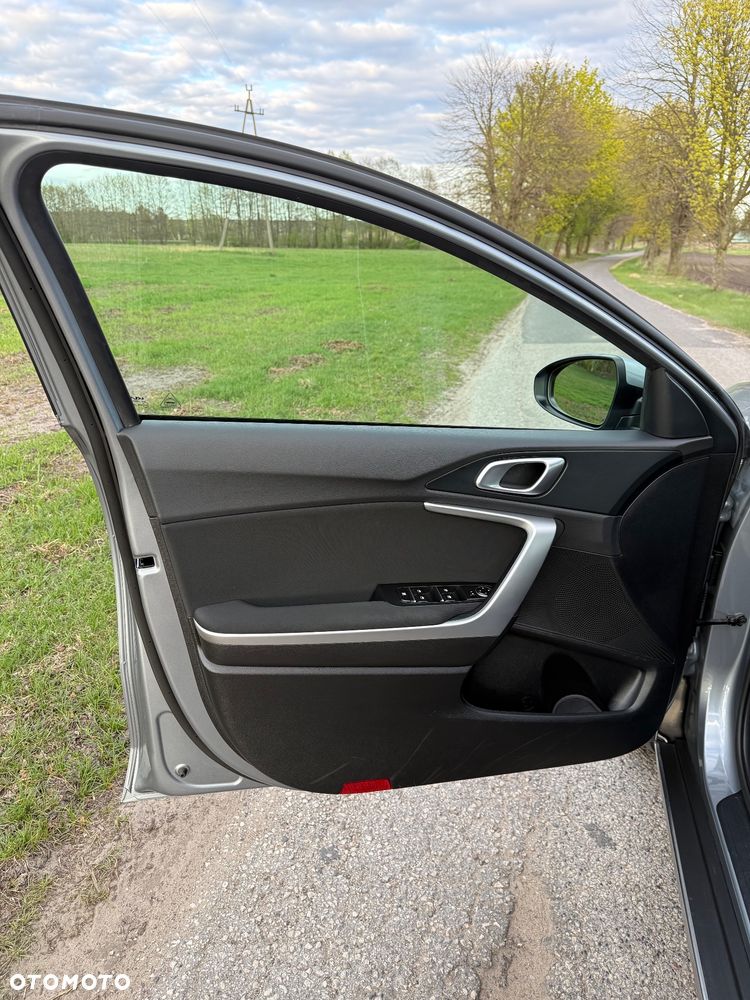 Kia XCeed 1.5 T-GDI M DCT - 13