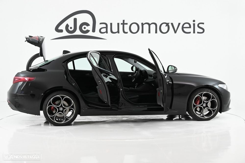 Alfa Romeo Giulia 2.2 D Ti AT8 - 6