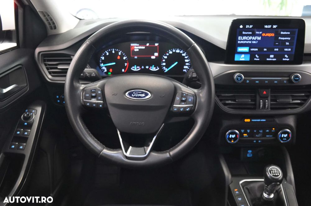 Ford Focus 1.0 EcoBoost Trend Edition - 16