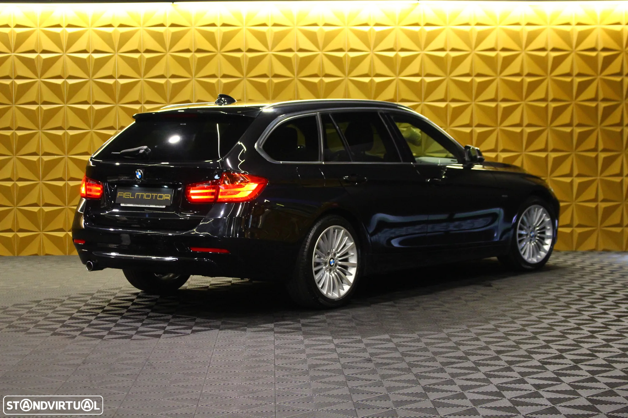 BMW 318 d Touring Auto Line Luxury - 6