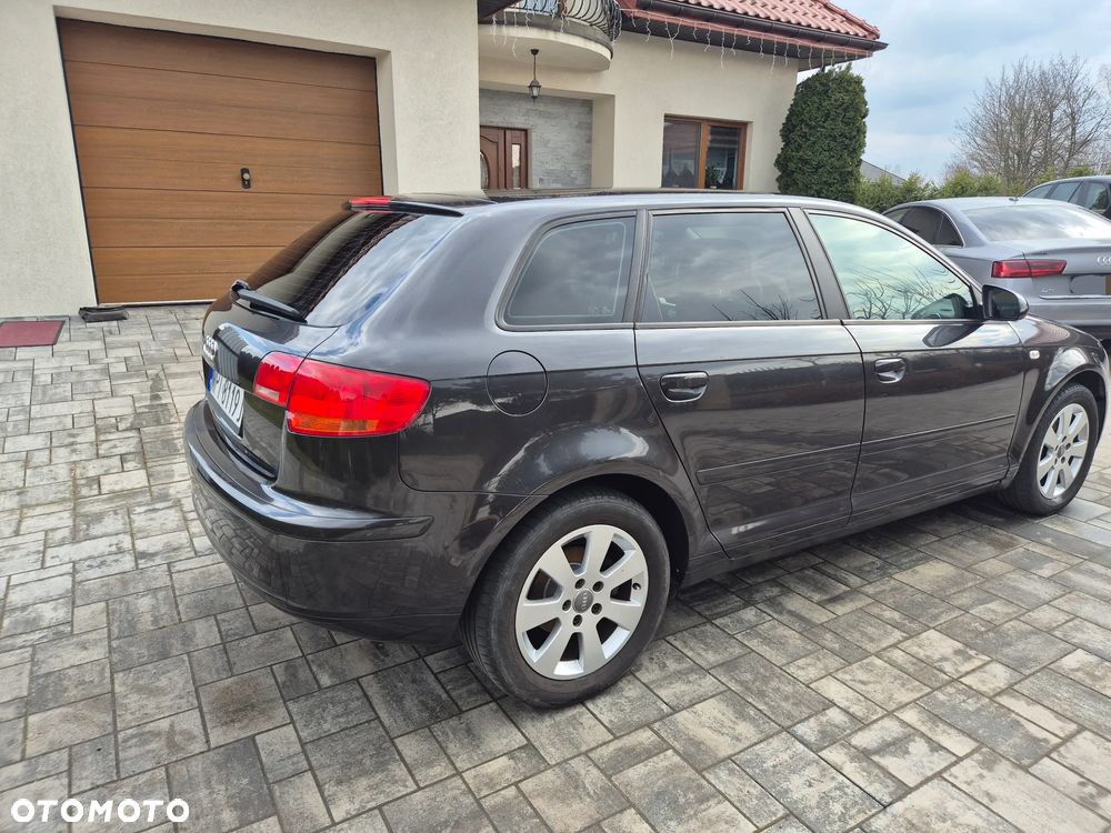 Audi A3 Sportback 1.6 Ambiente - 5