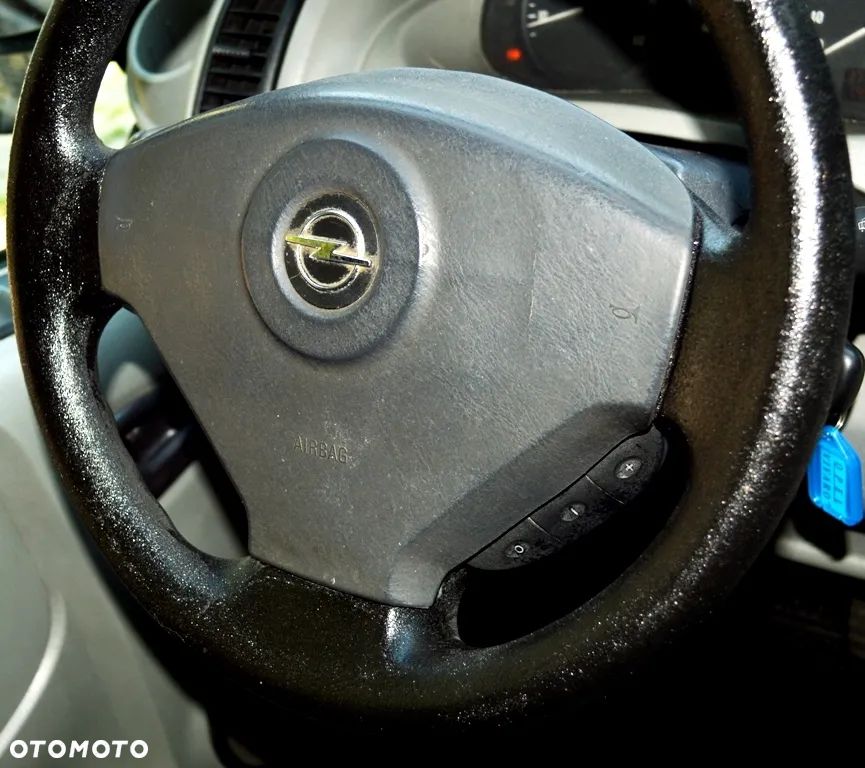 Opel VIVARO - 36