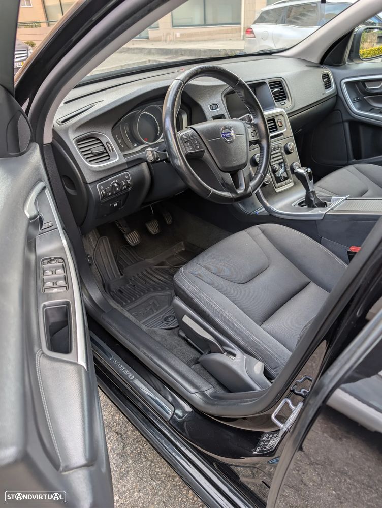 Volvo V60 D2 - 10