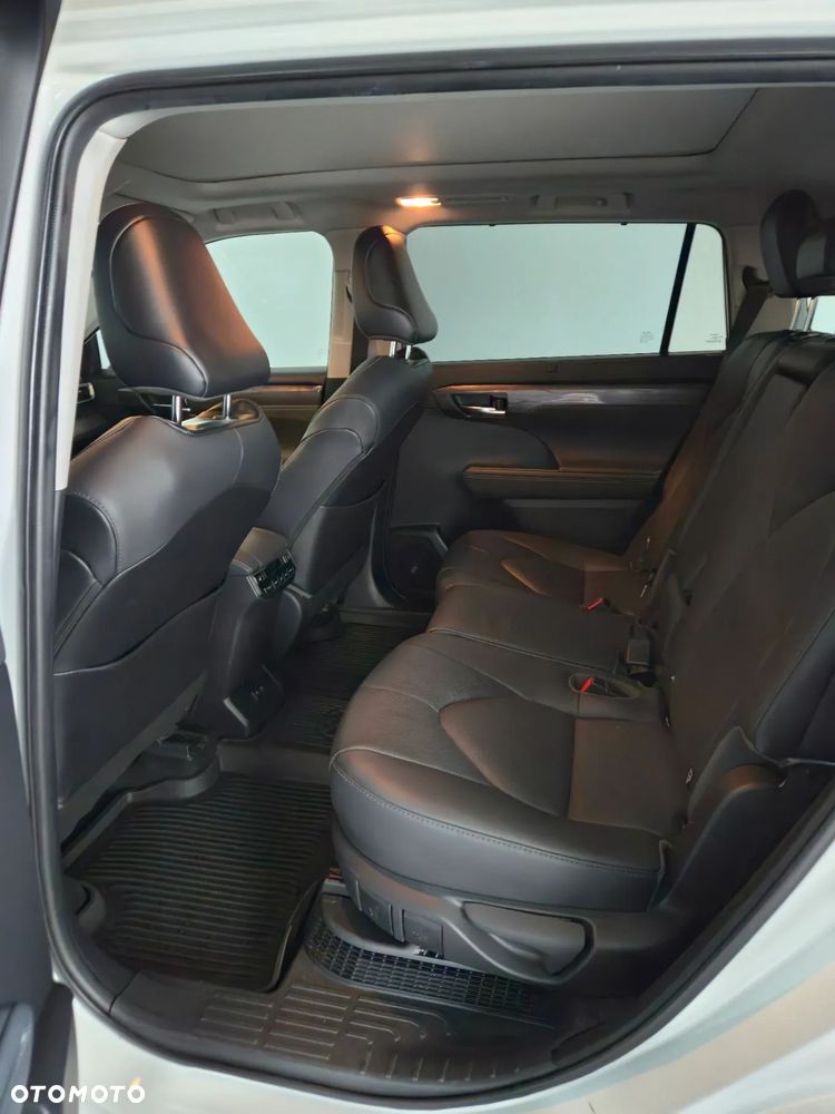 Toyota Highlander 2.5 Hybrid Executive - 10