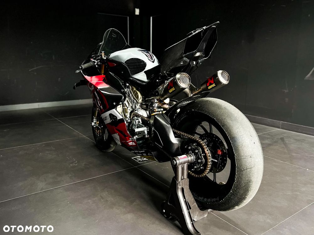 Ducati Panigale V4R - 17