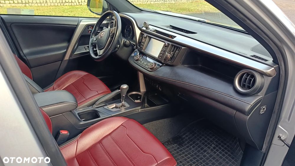 Toyota RAV4 Hybrid Selection 4x4 - 18