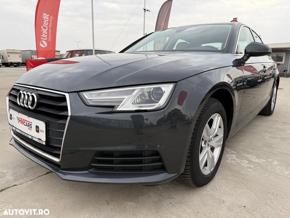 Audi A4 2.0 TFSI ultra S tronic Sport - 12