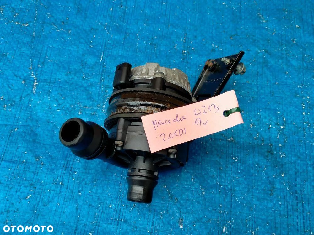 Mercedes E Klasa W213 Pompa Pompka Wody Obiegowa Recyrkulacji A2535010920 - 2