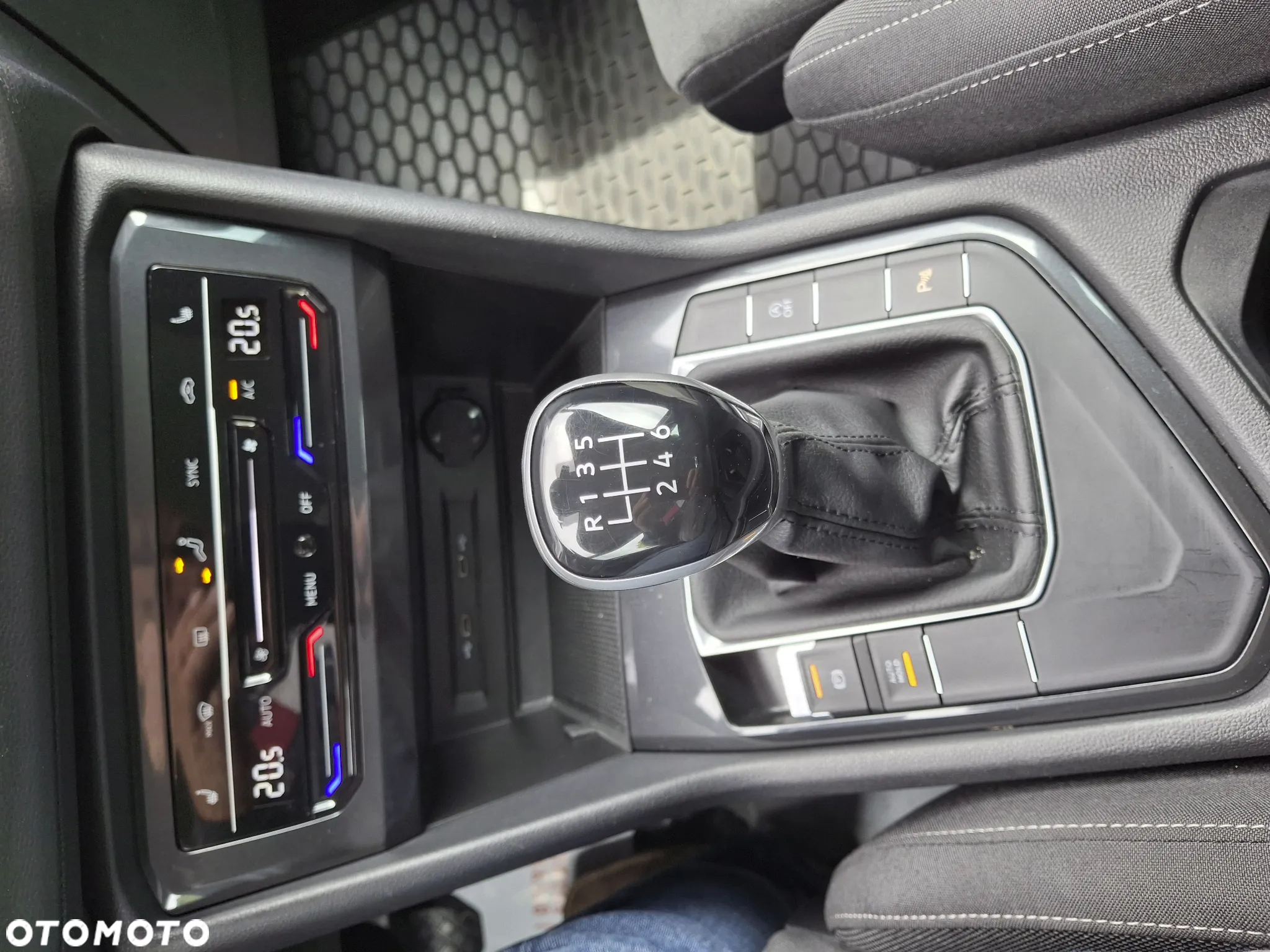 Volkswagen Tiguan 2.0 TDI SCR Life - 30