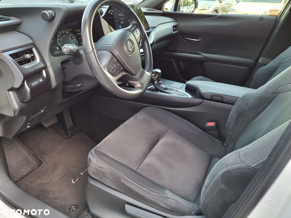 Lexus UX 250h GPF Business 2WD - 9