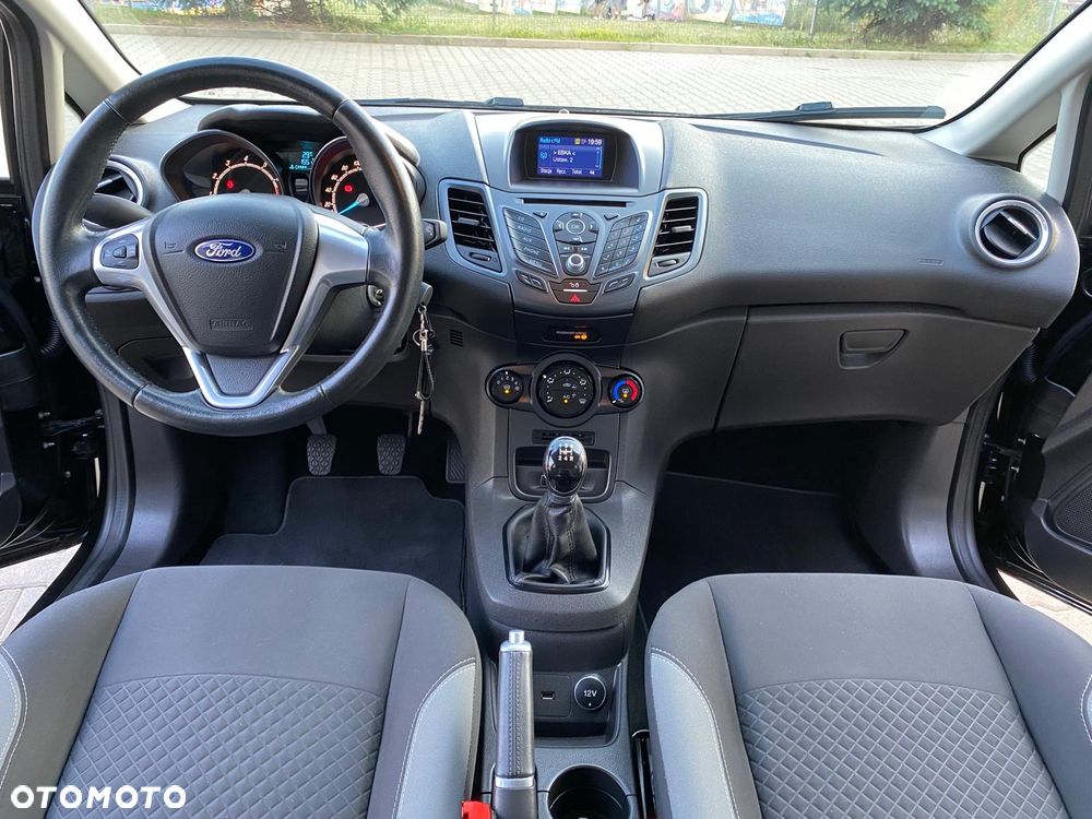 Ford Fiesta 1.25 Titanium EU6 - 13