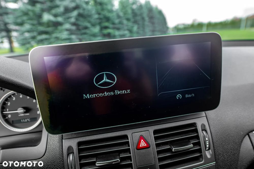 Mercedes-Benz Klasa C 200 Kompressor Avantgarde - 29