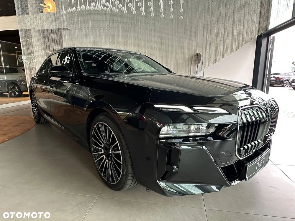 BMW Seria 7 740d xDrive mHEV sport - 9