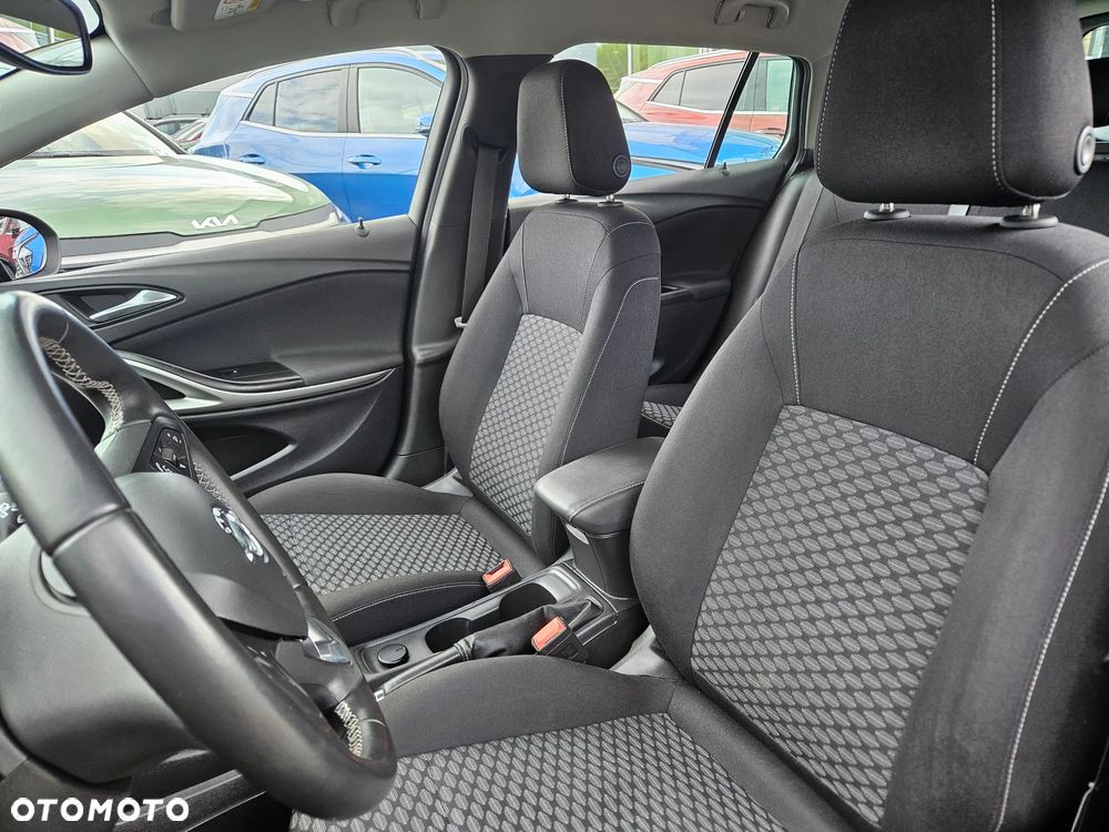 Opel Astra 1.4 T Enjoy - 11