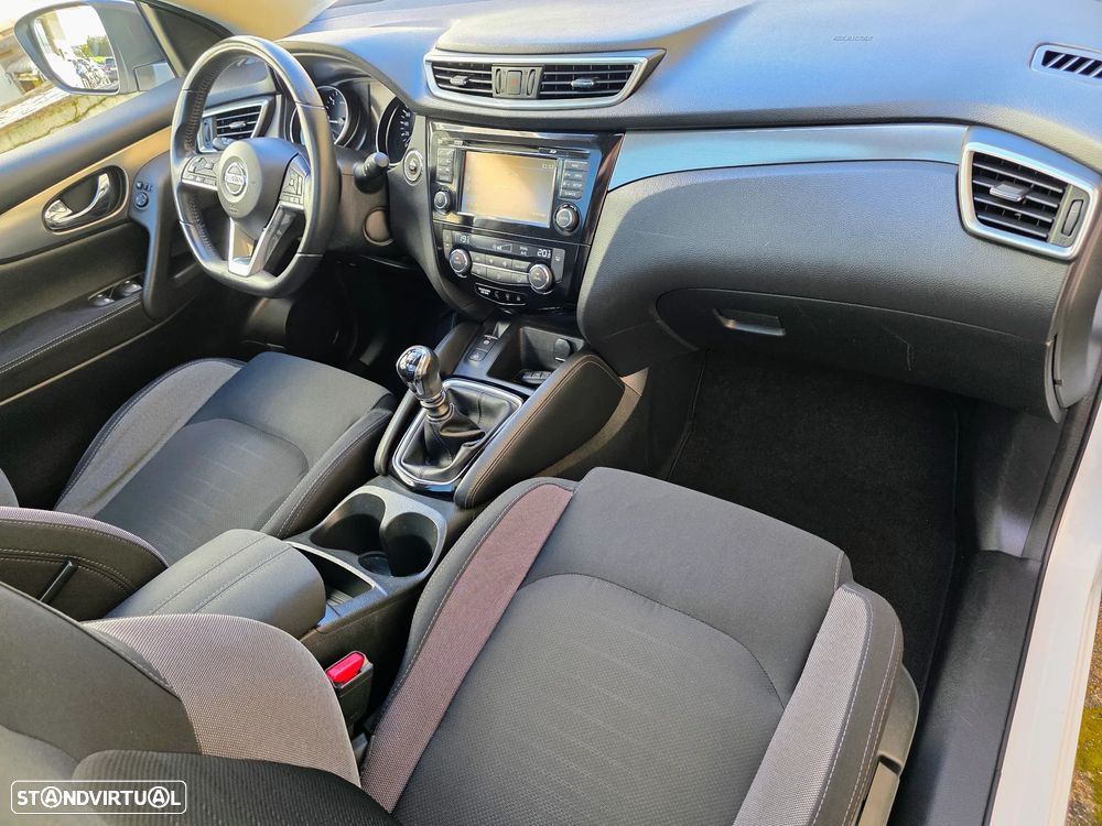 Nissan Qashqai 1.5 dCi N-Connecta Led - 48