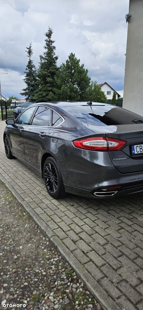 Ford Fusion - 8