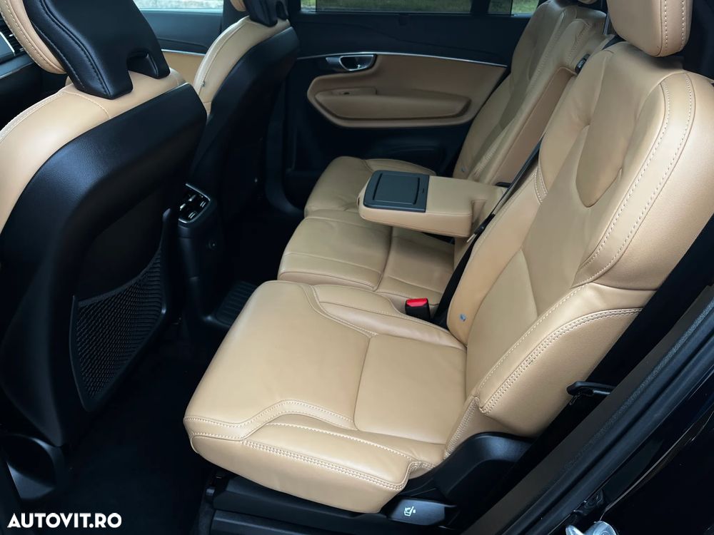 Volvo XC 90 Recharge T8 eAWD R-Design - 11