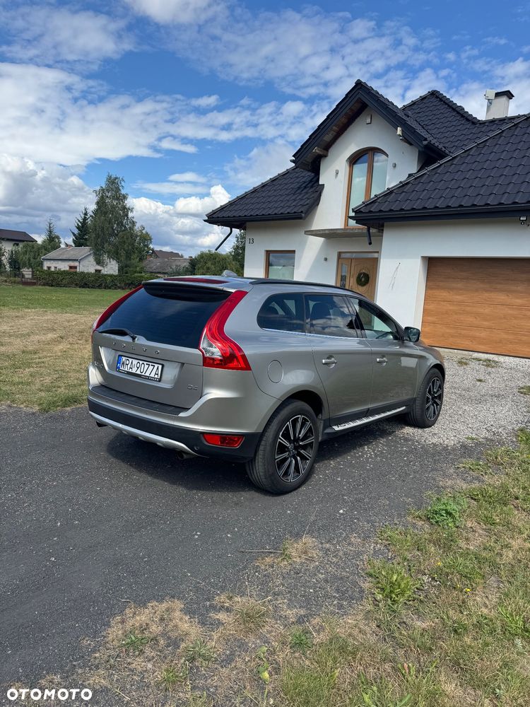 Volvo XC 60 D4 Momentum - 4